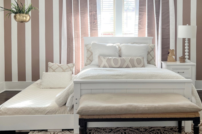 1-14 teen girl bedroom room design.png