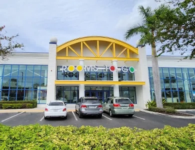 Bradenton_208_Header_Mobile_VO_390x300.jpg