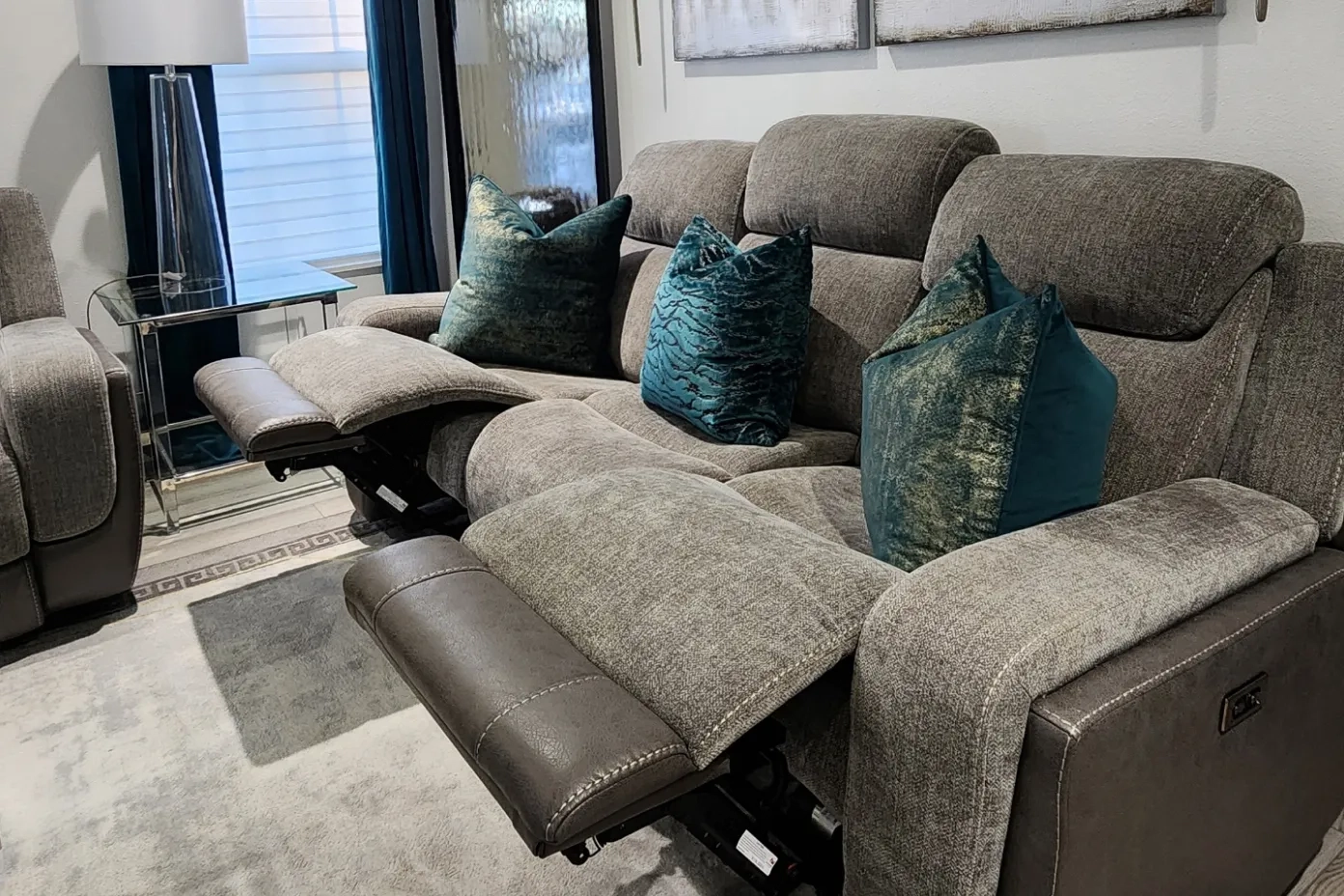 gray sofa that reclines 
