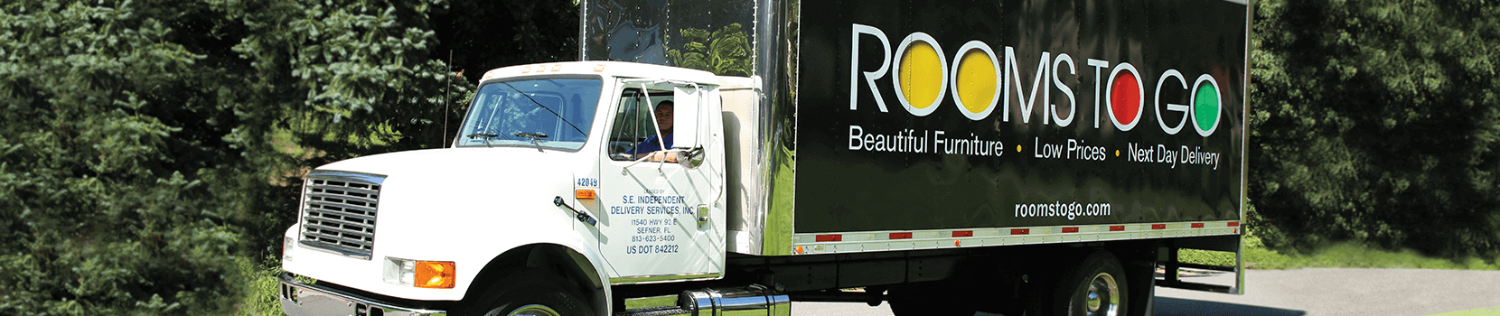 Rooms To Go Banner
