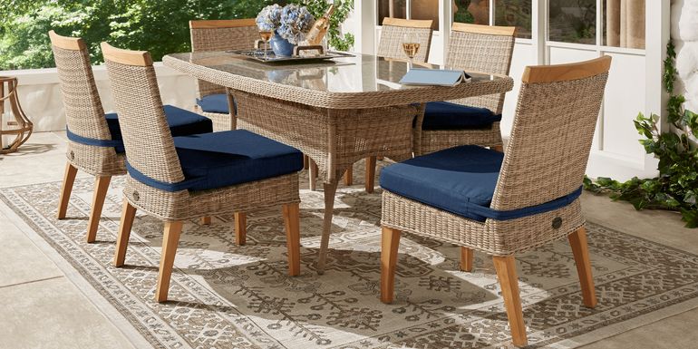 Cindy Crawford Home Hamptons Cove Gray 5 Pc Rectangle Outdoor Dining Set with Ink Cushions