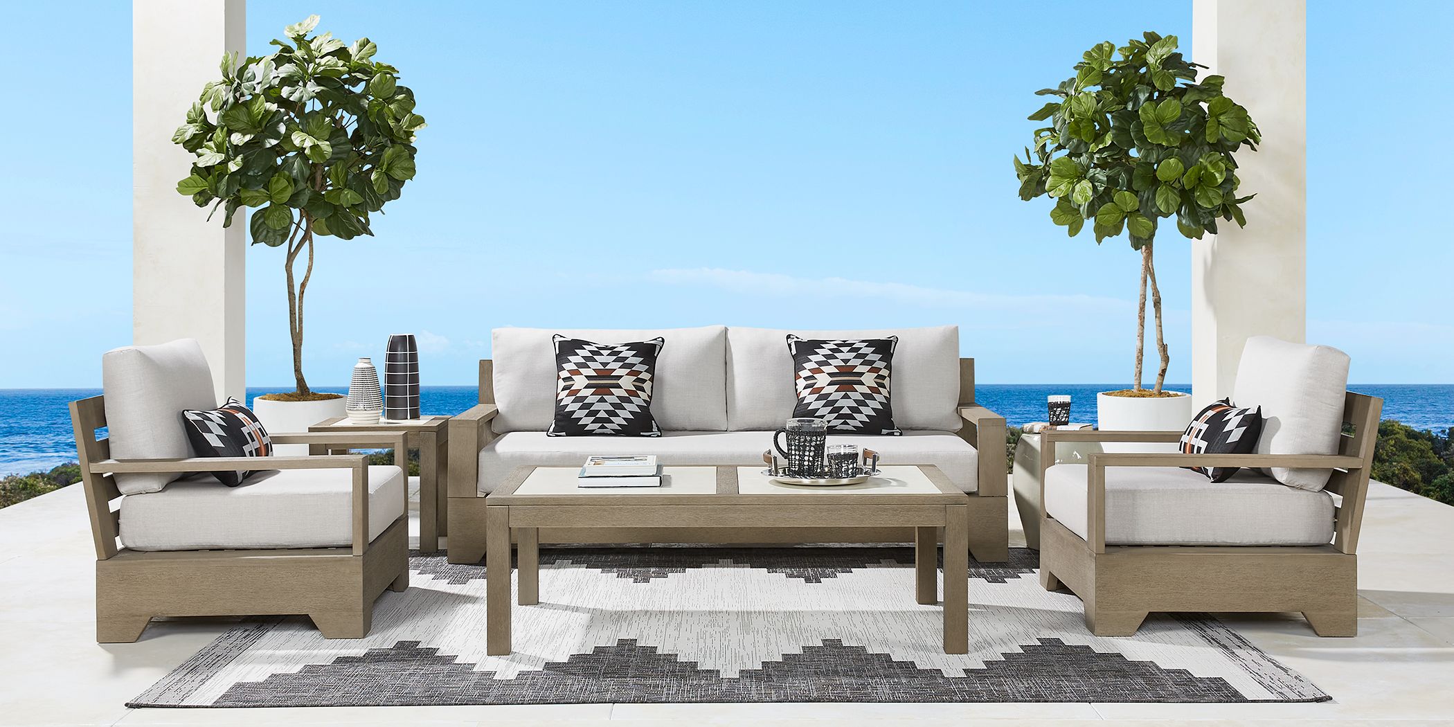 Cindy Crawford Home Lake Tahoe Gray 4 Pc Outdoor Seating Set with Seagull Cushions Rooms To Go
