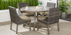 Round Outdoor Patio Dining Sets