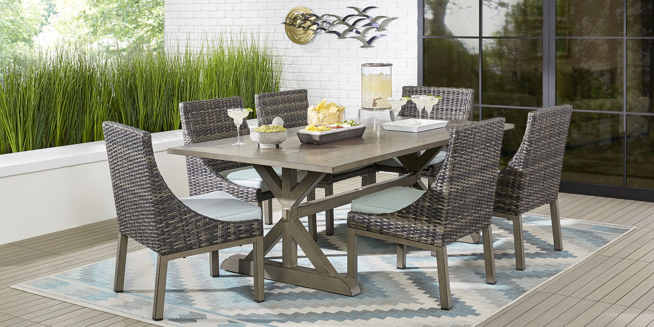 Cindy Crawford Home Montecello Gray 7 Pc 84 In Rectangle Outdoor Dining Set With Seafoam Cushions Rooms To Go