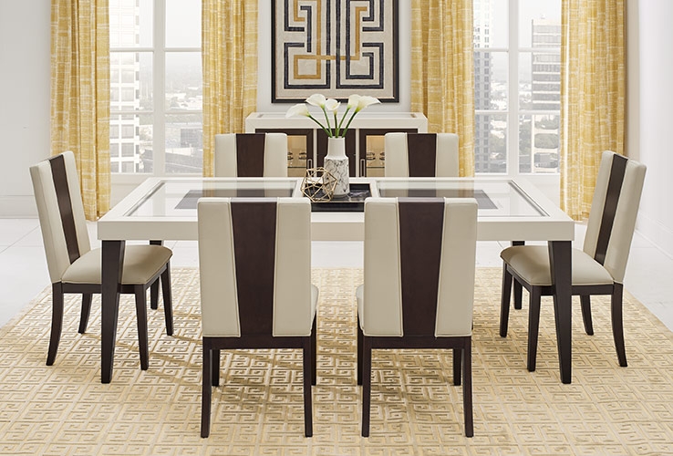 Rooms To Go Table And Chairs Top, Round Glass Dining Table Rooms To Go