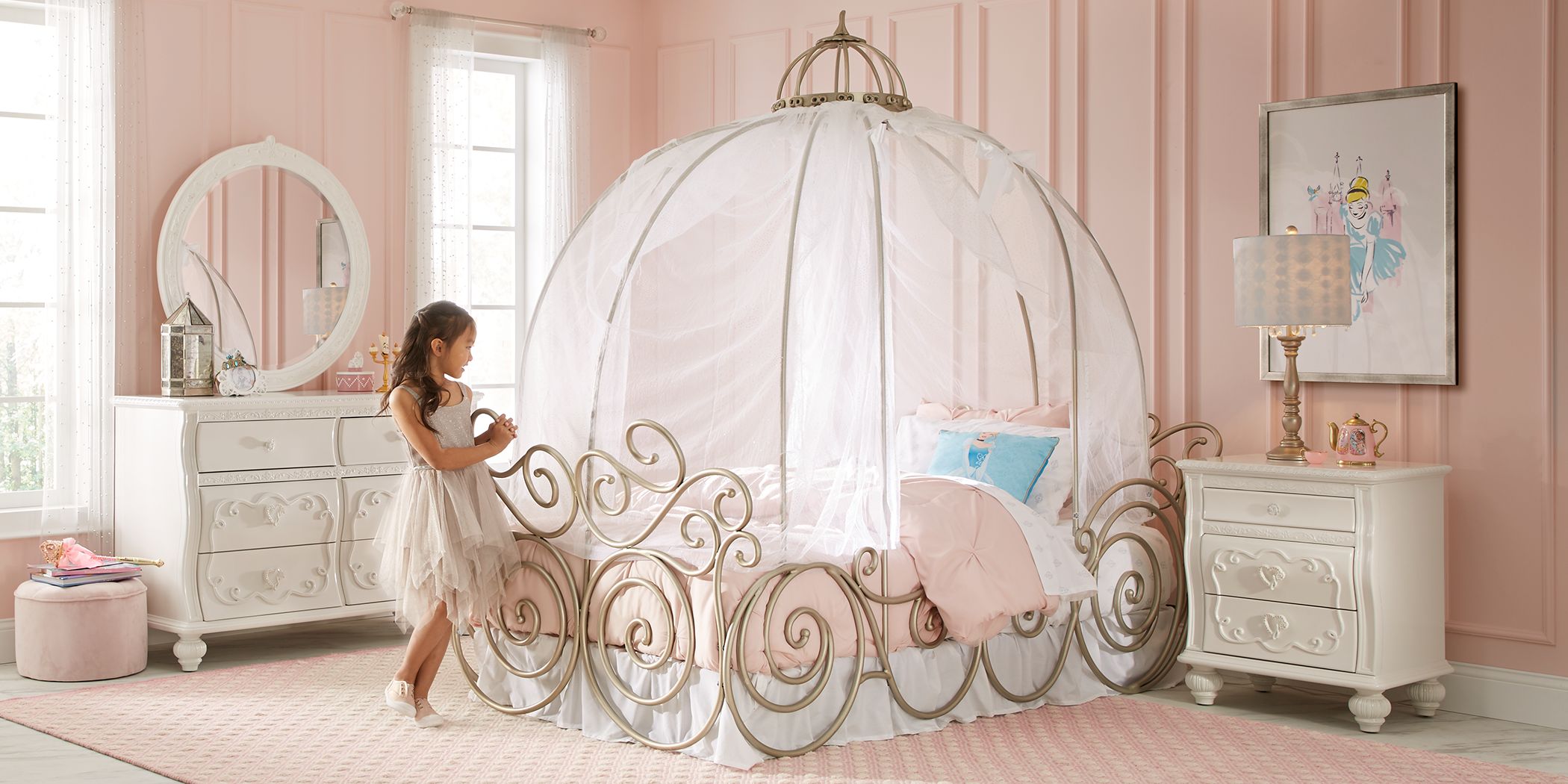 princess carriage bed rooms to go