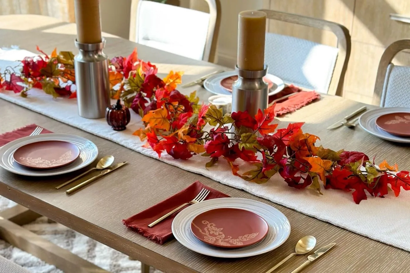 Hosting Must-Haves: How To Furnish & Decorate For Holiday Hosting