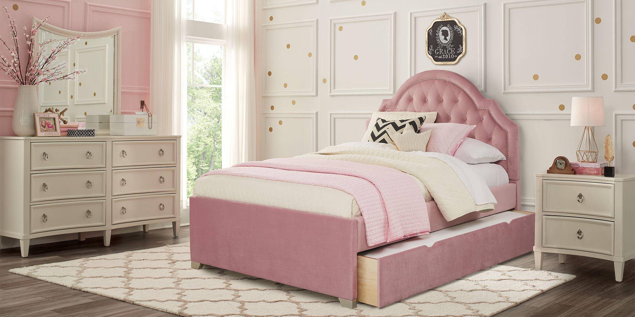 rooms to go girl bed set