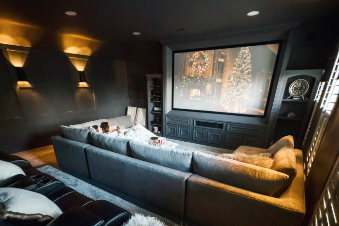 kellyscasa_2023_hometheater_multi_sheridansquare_1.png