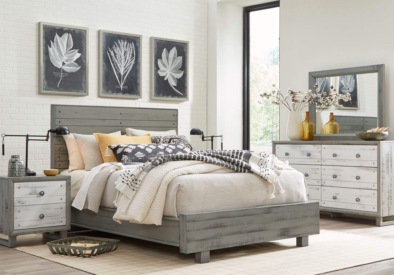 Merriwood Hills Gray 5 Pc Queen Panel Bedroom - Rooms To Go