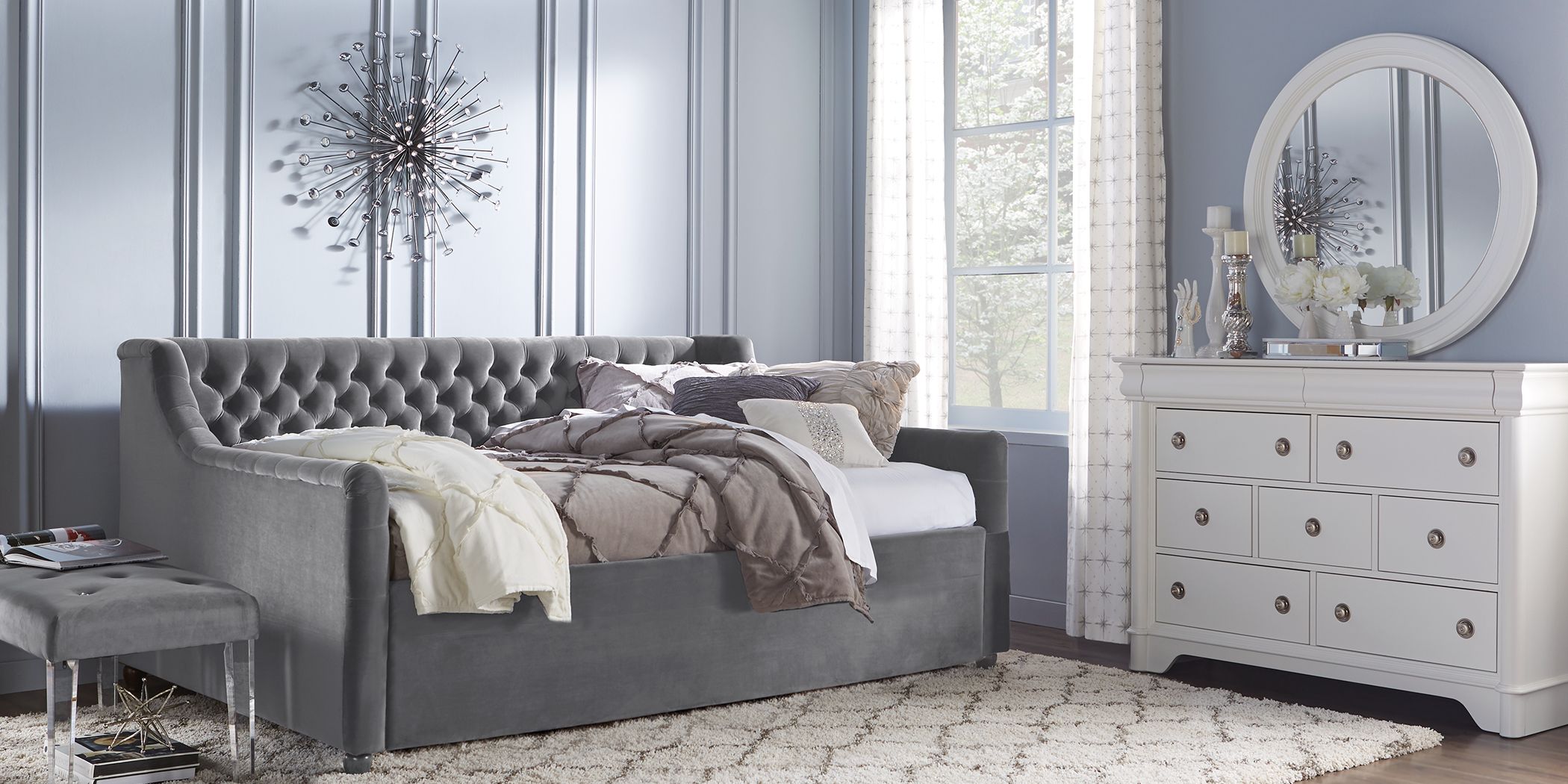 rooms to go kids daybeds