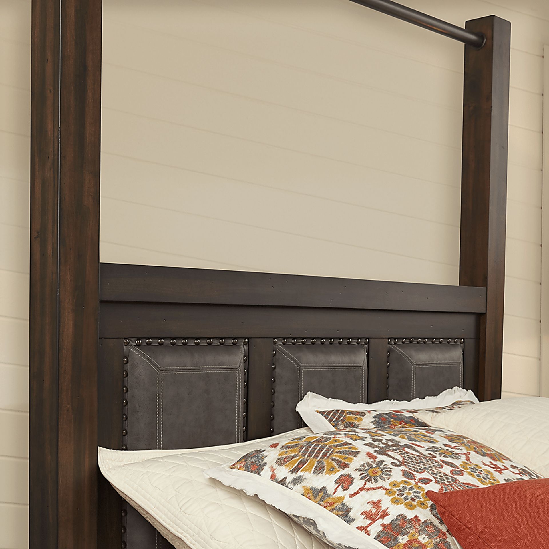 Abbeywood Brown 5 Pc King Poster Bedroom - Image 3