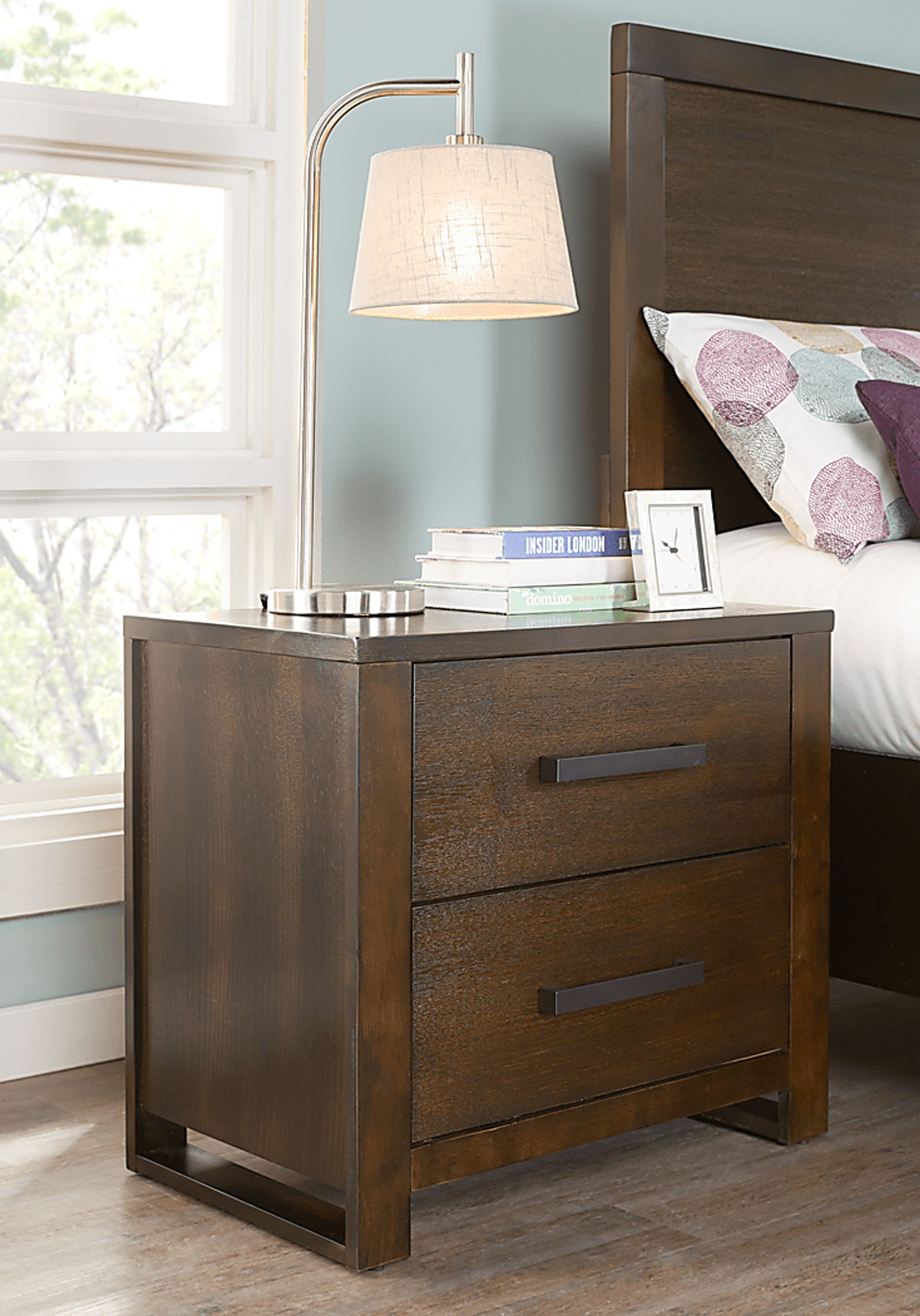 Abbott Hazelnut 7 Pc Queen Panel Bedroom - Image 8