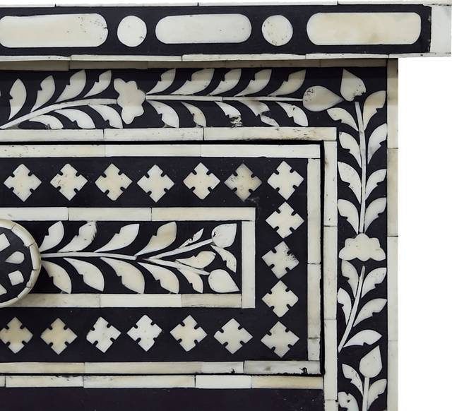 Aberglen Black Accent Table - Thumbnail - Image 3