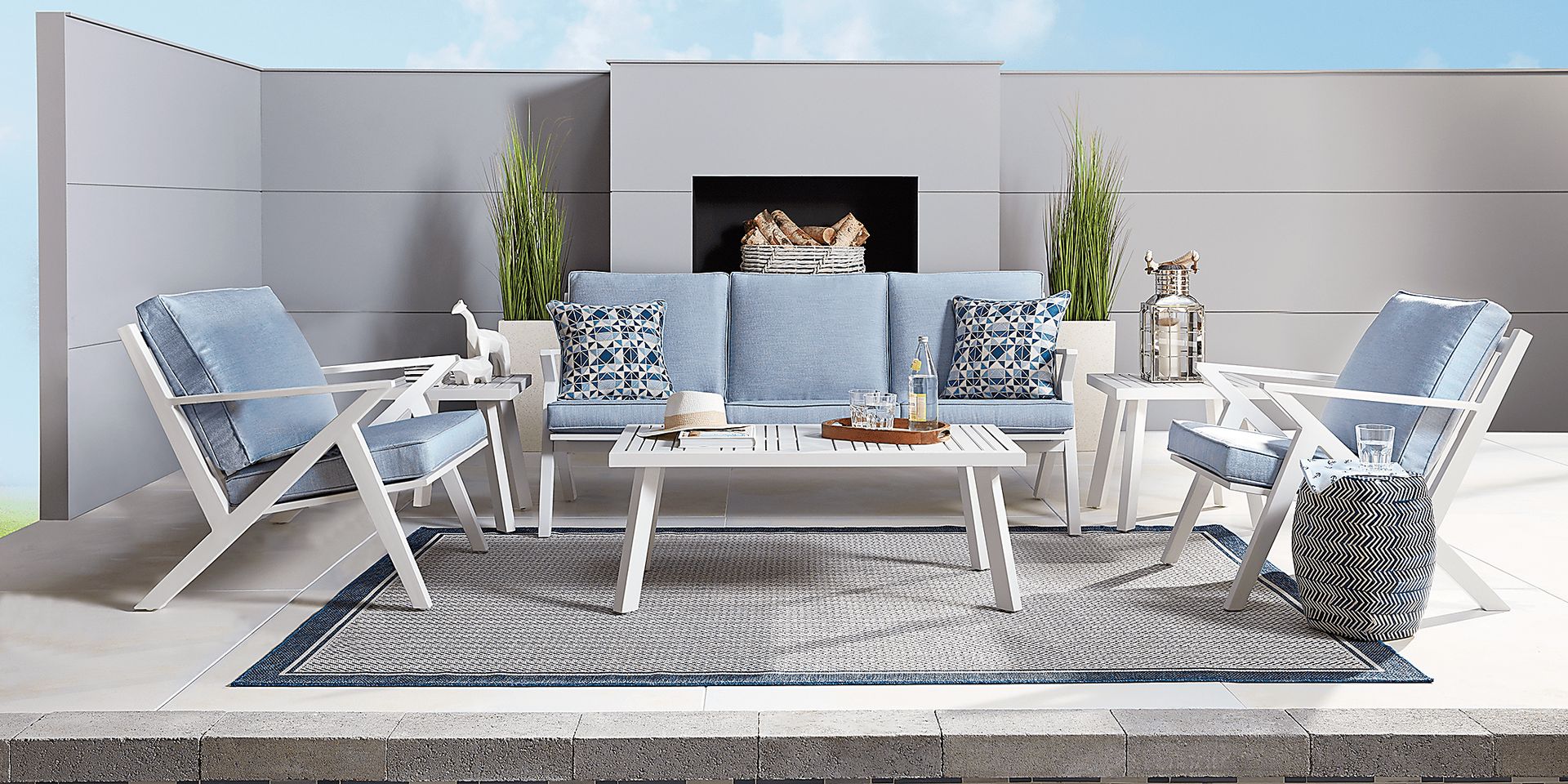 Acadia White 4 Pc Outdoor Seating Set with Hydra Cushions - Image 2