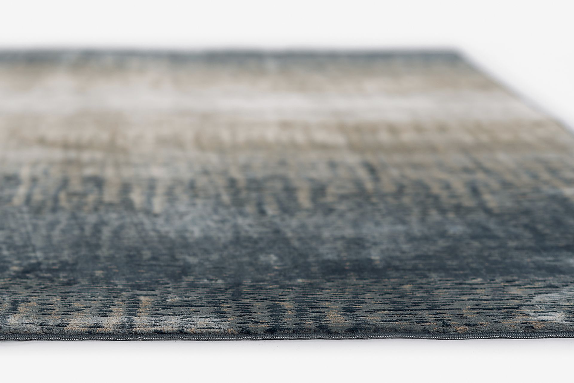 Adahn Blue 3'10 x 5'7 Rug - Image 5