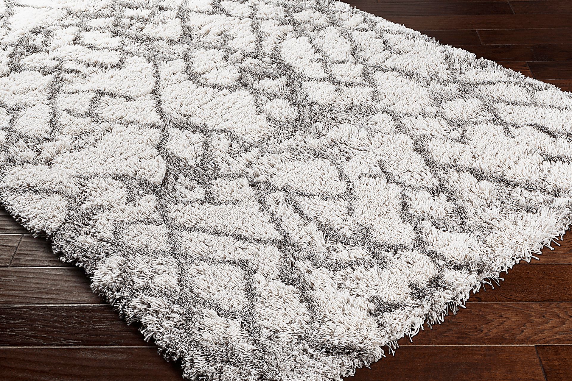 Adaira White 5'3 x 7' Rug - Image 3
