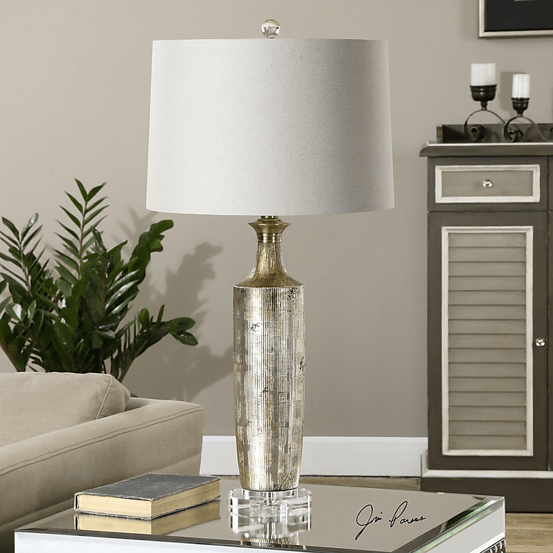 Adamanda Bronze Lamp - Image 2