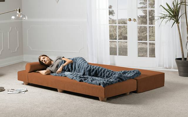 Adelaide Butternut Daybed - Thumbnail - Image 6
