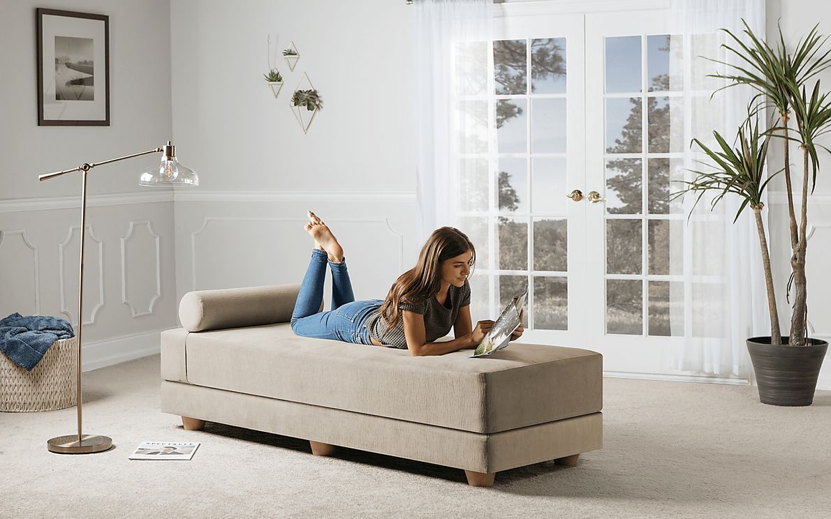 Adelaide Ivory Daybed Rooms To Go