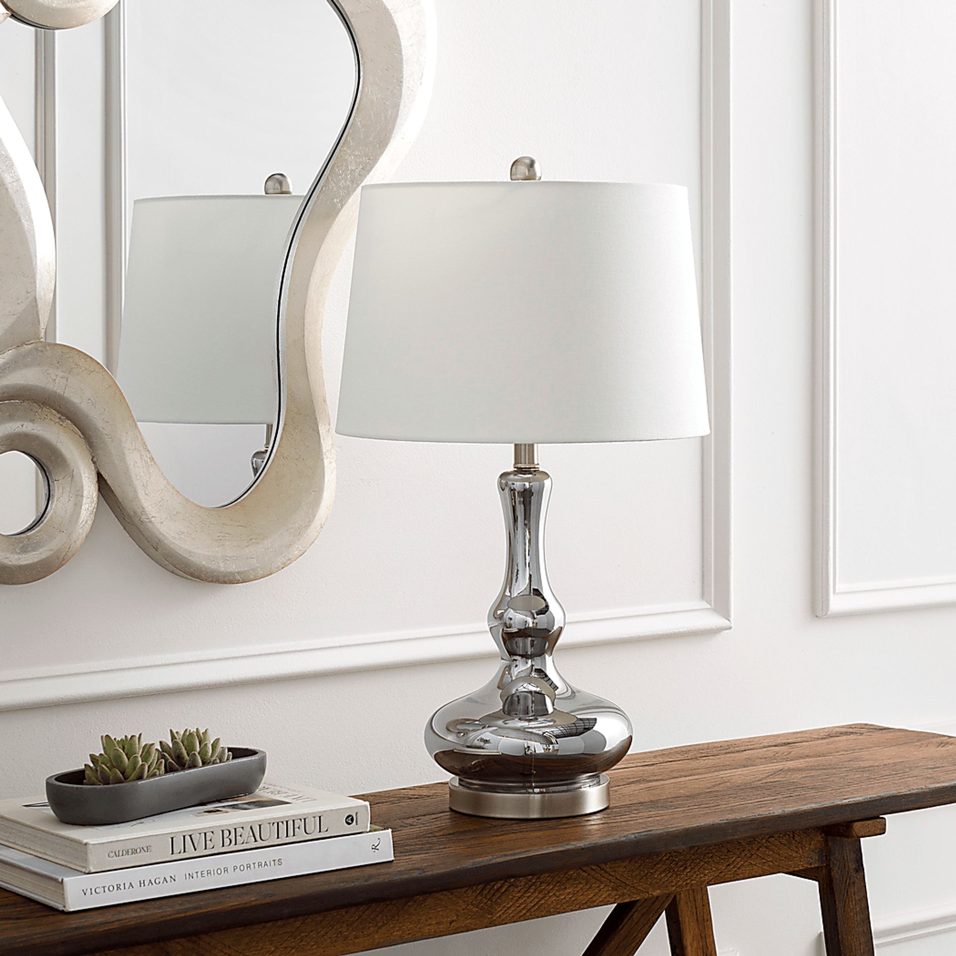 Adenlee Place Silver Lamp - Image 2