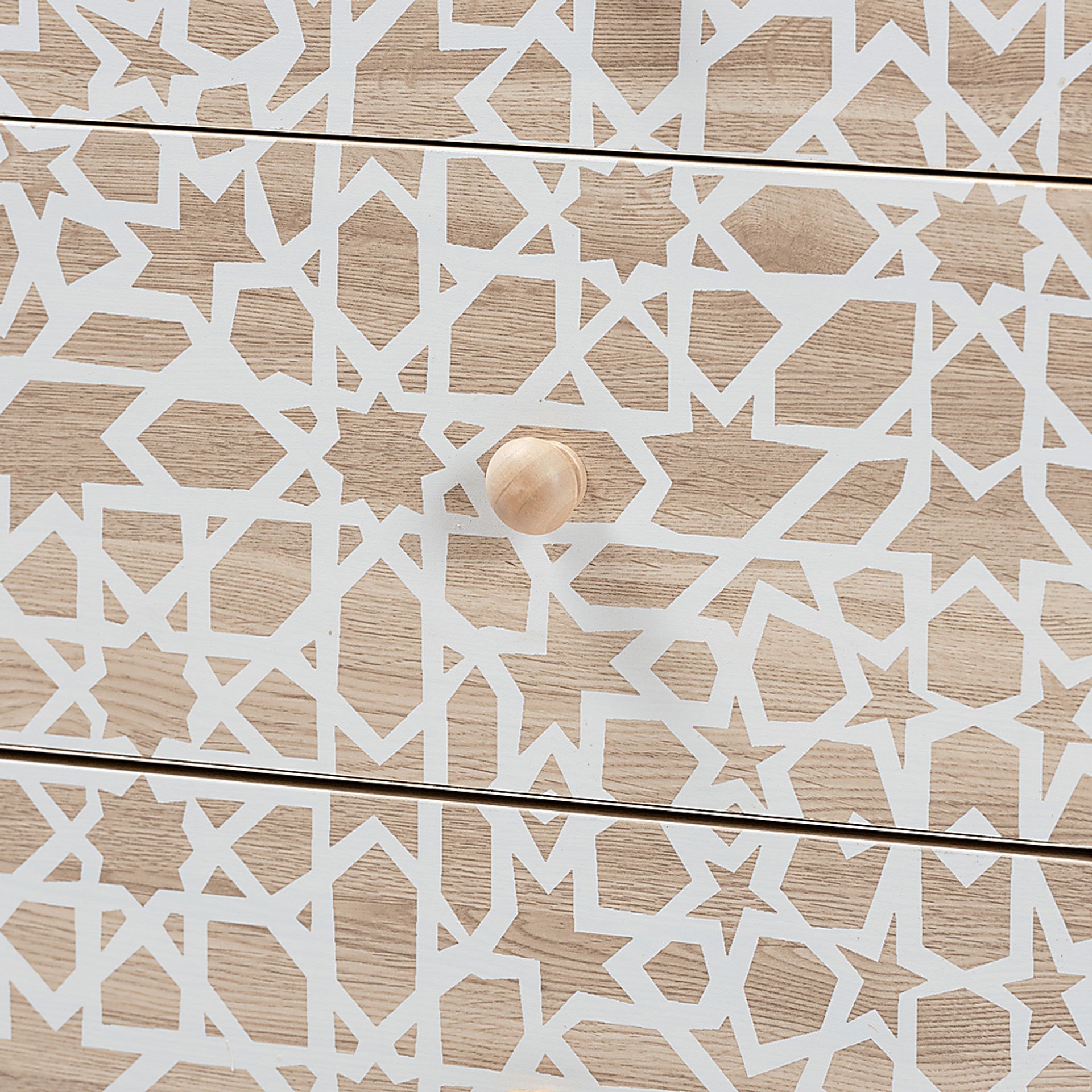 Aeiva White Accent Cabinet - Image 6