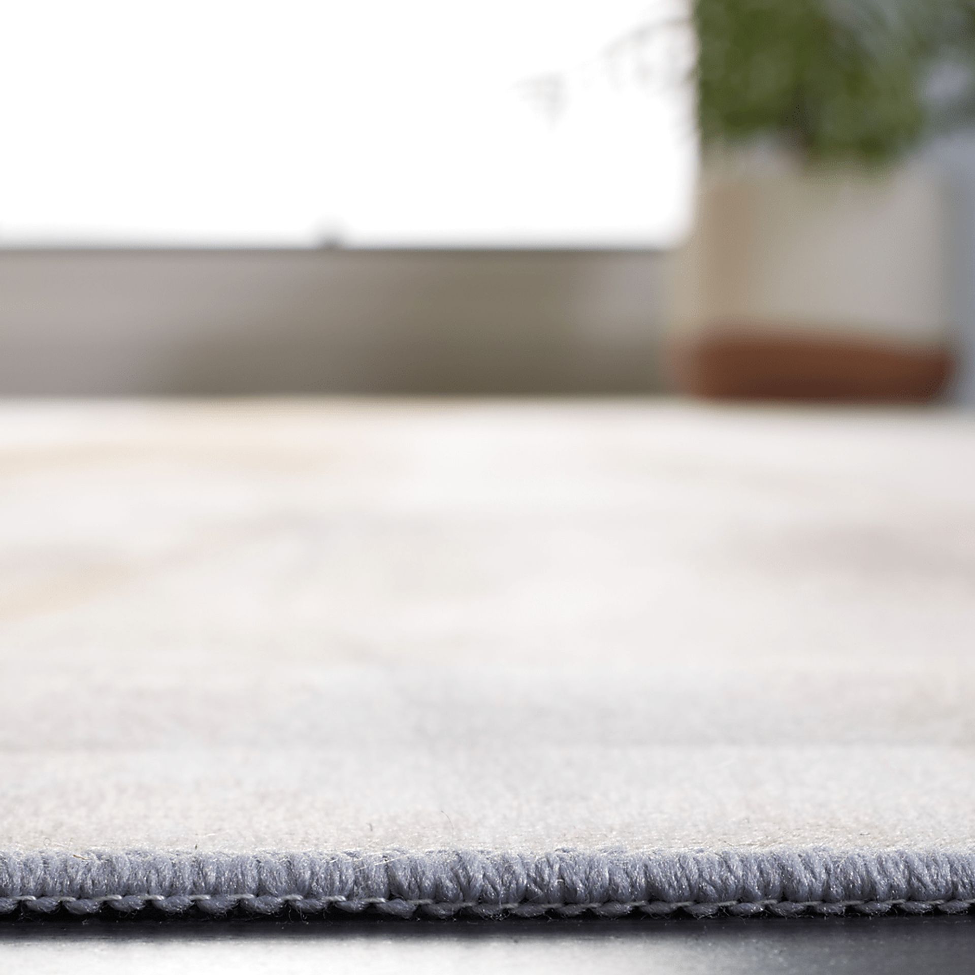 Agnax Beige/Gold 5' x 8' Rug - Image 4