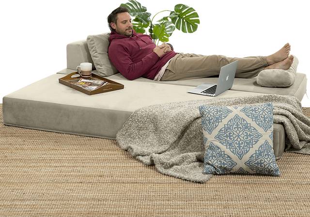Aignathser Ivory Daybed - Thumbnail - Image 2