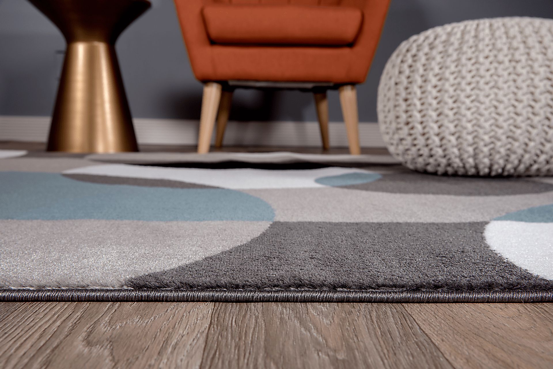 Ailana Blue 5'3 x 7'3 Rug - Image 4