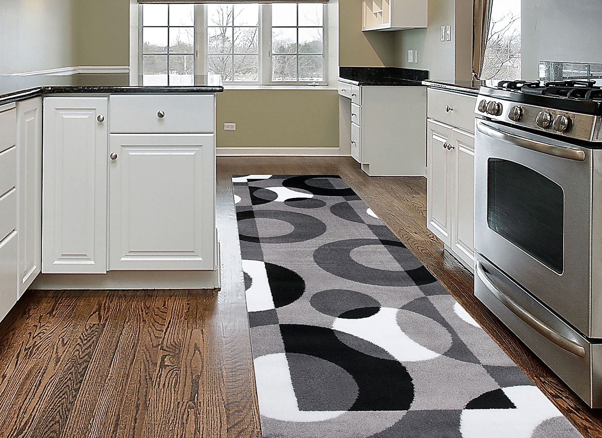 Ailana Gray 2' x 3' Rug - Image 2