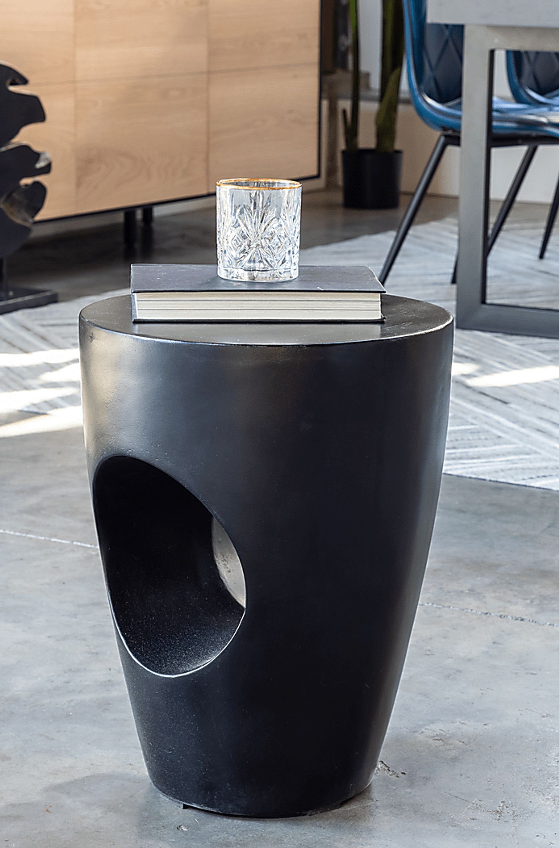 Airlawn Black Outdoor Stool - Image 4