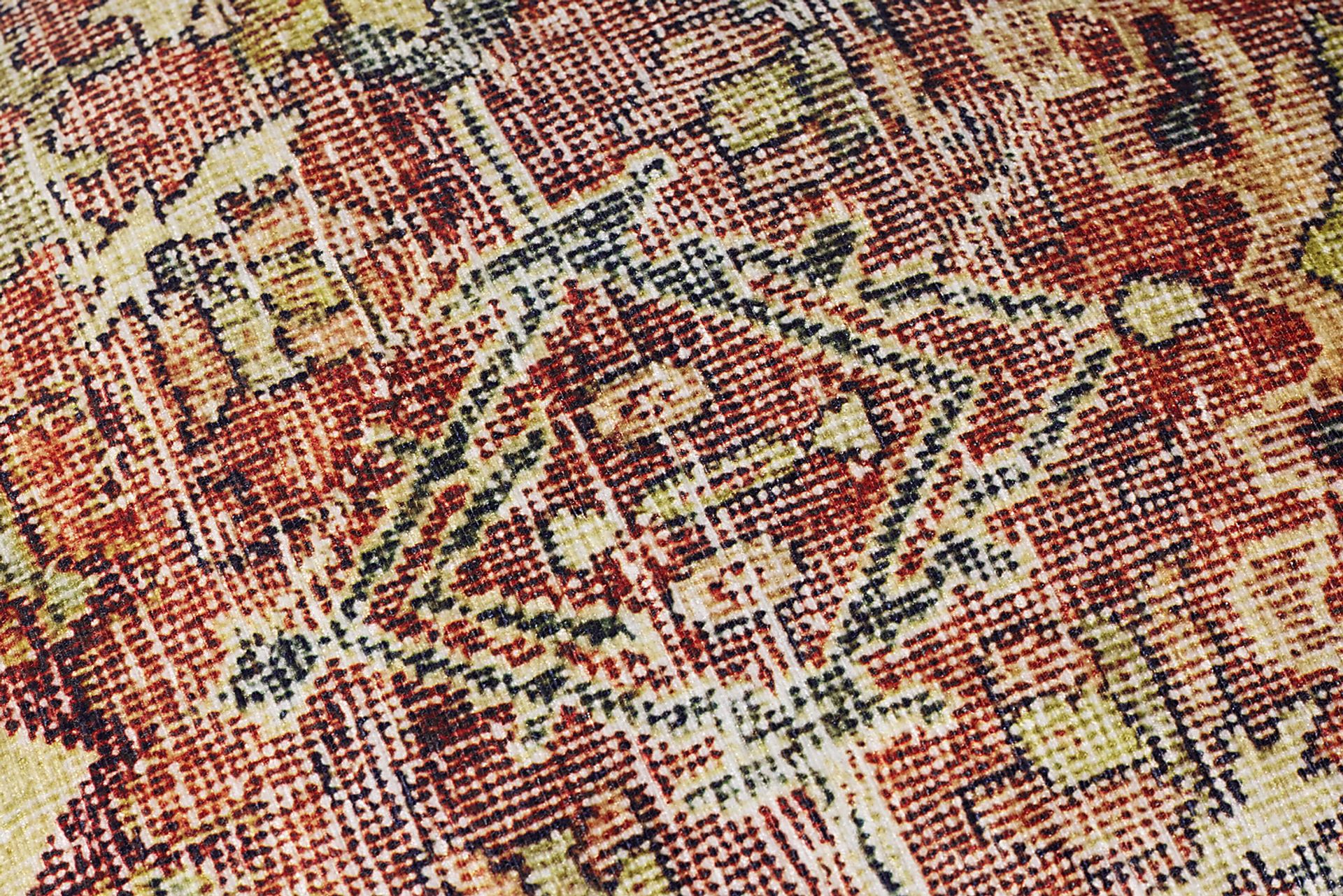 Aki Red Pouf - Image 3