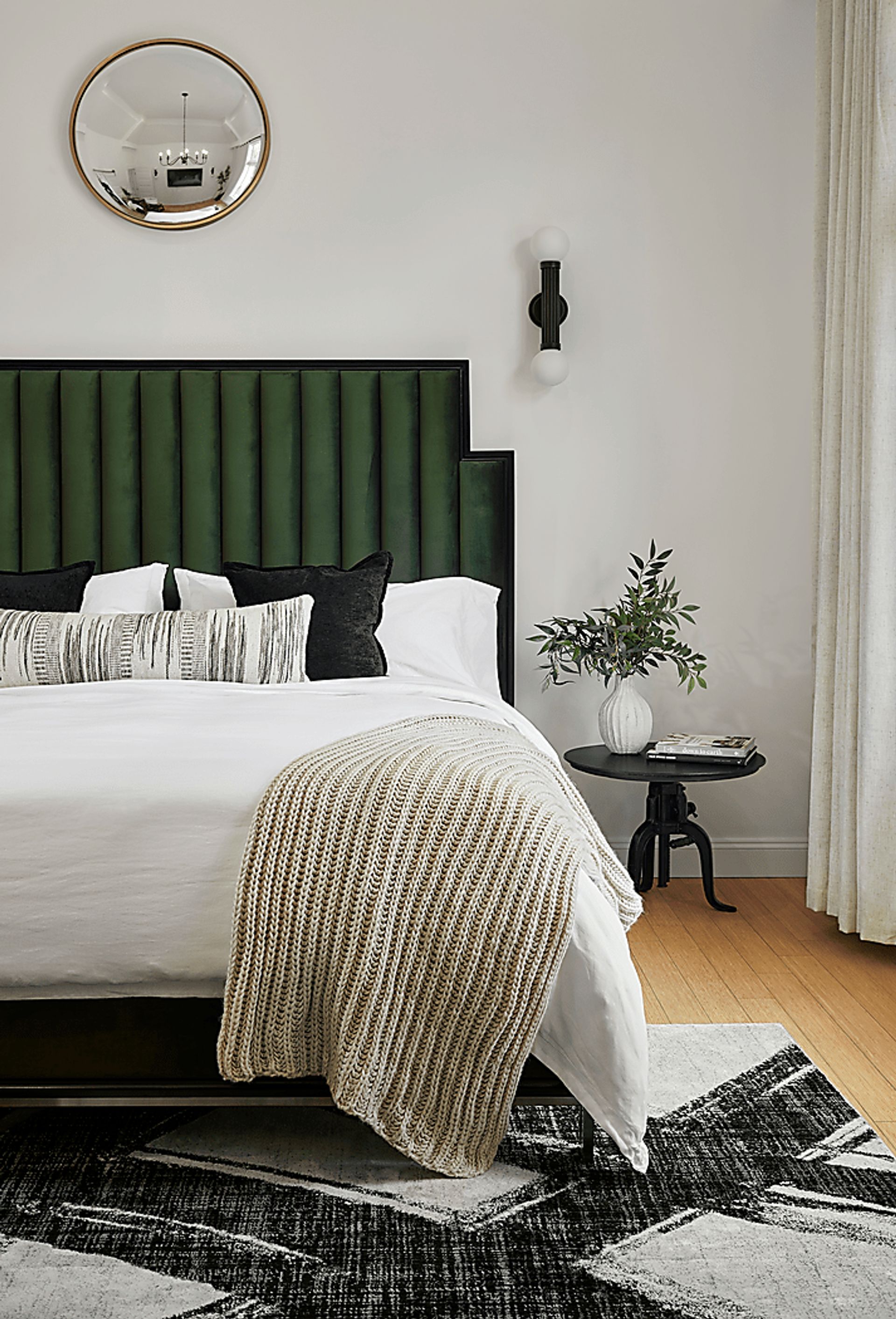 Aksel Off-White 7'10 x 9'10 Rug - Image 2