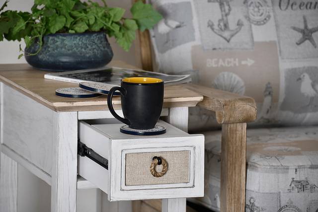 Akuhe White Chairside Table - Thumbnail - Image 3