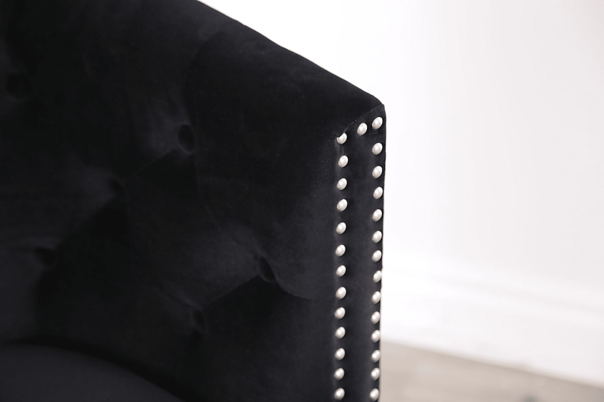 Alanton Black Settee - Image 10