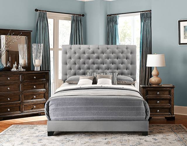 Albritt Gray 3 Pc Queen Upholstered Bed - Thumbnail - Image 2