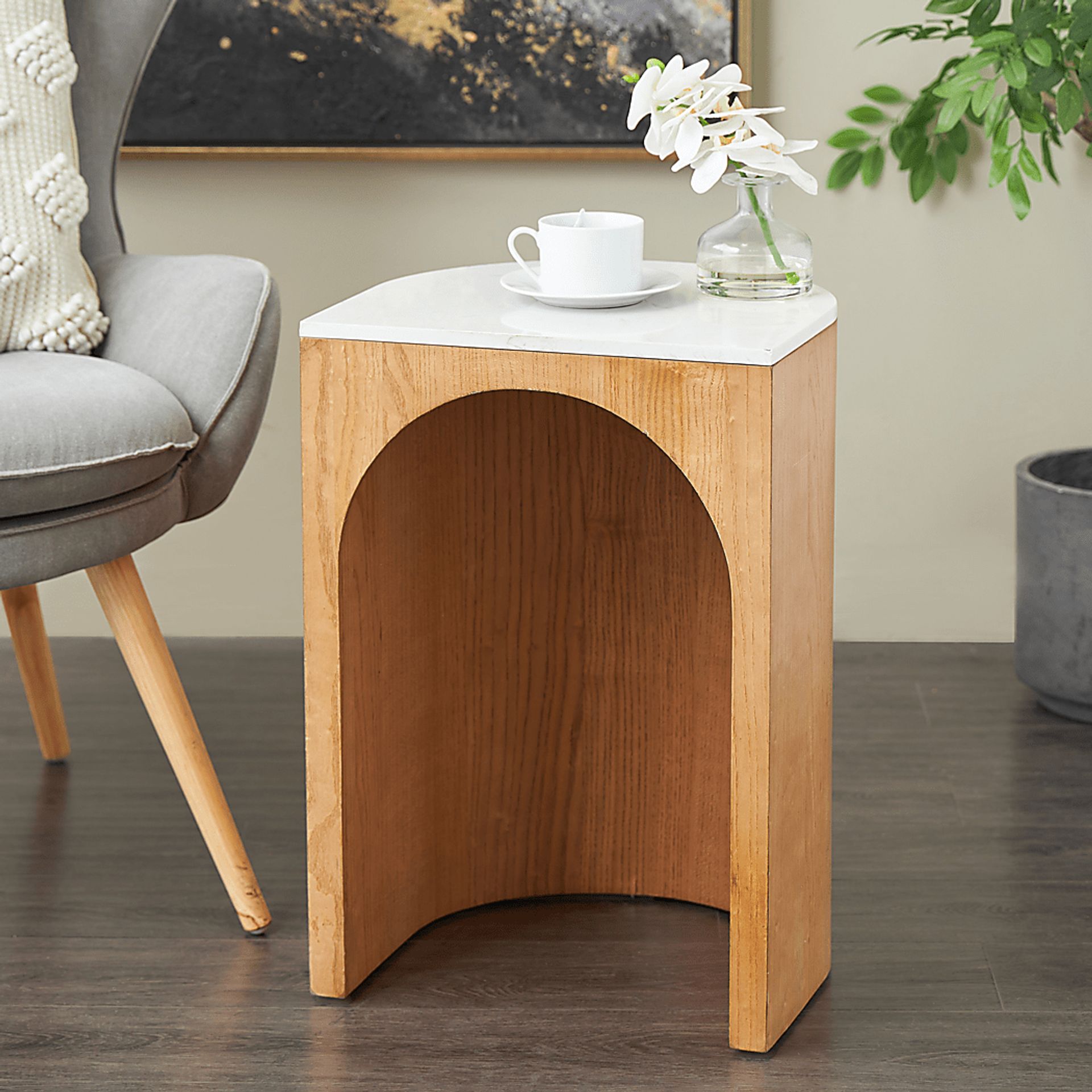 Aleavi Brown End Table - Image 2