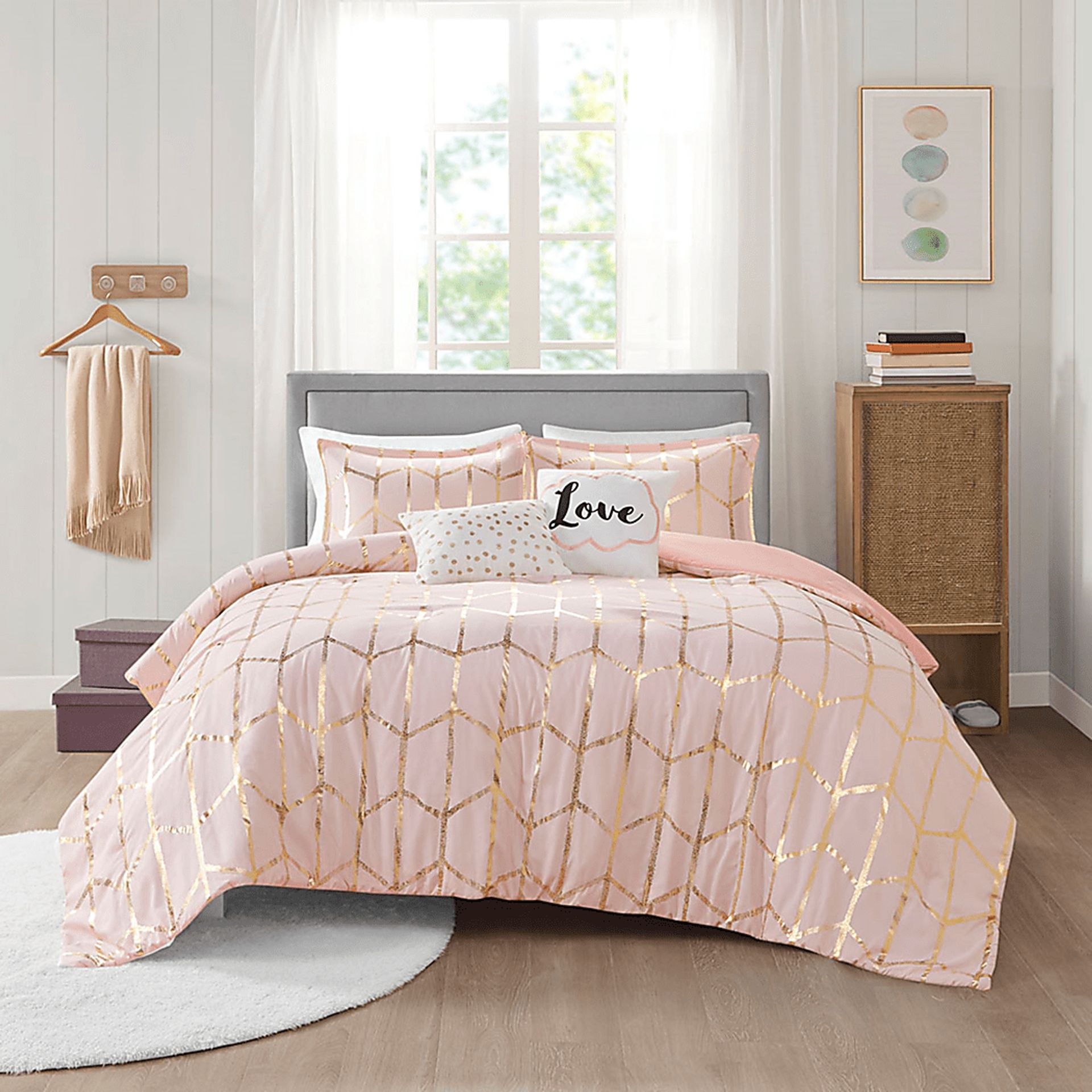 Ales Blush King Comforter Set - Image 2