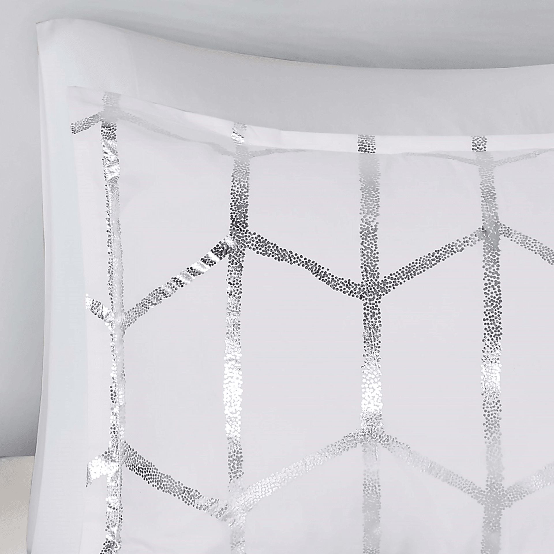 Alesi Silver King Comforter Set - Image 6