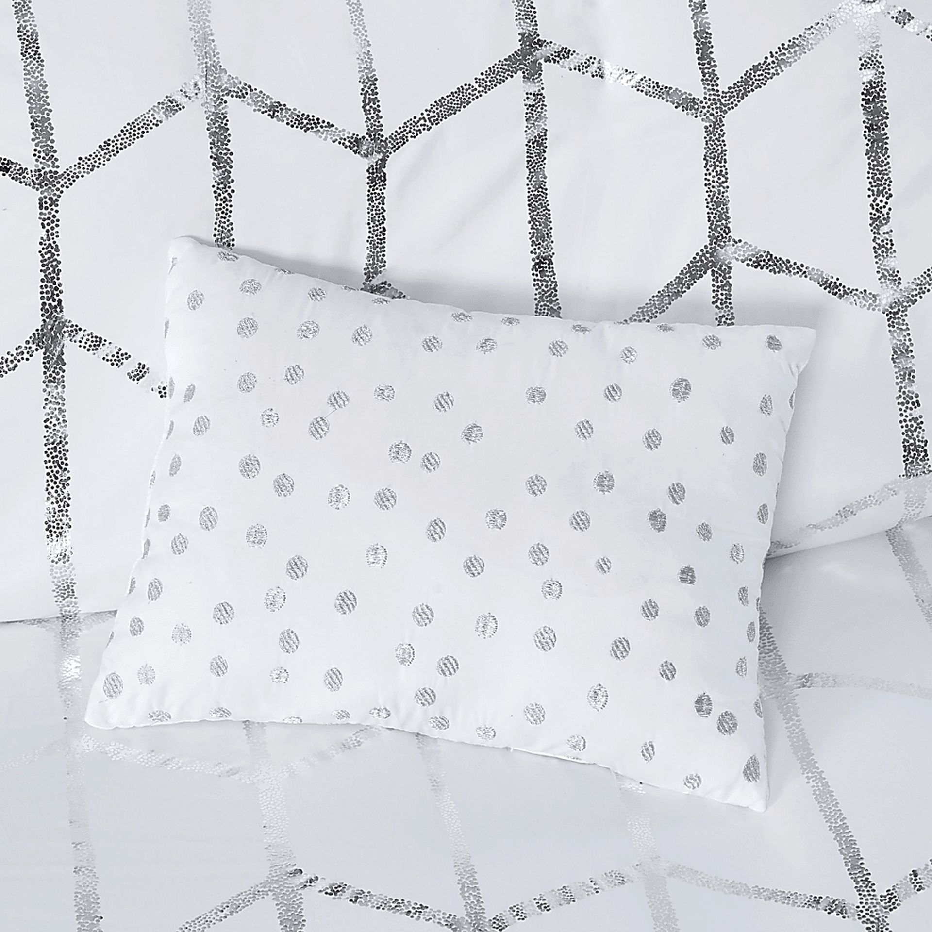Alesi Silver King Comforter Set - Image 8