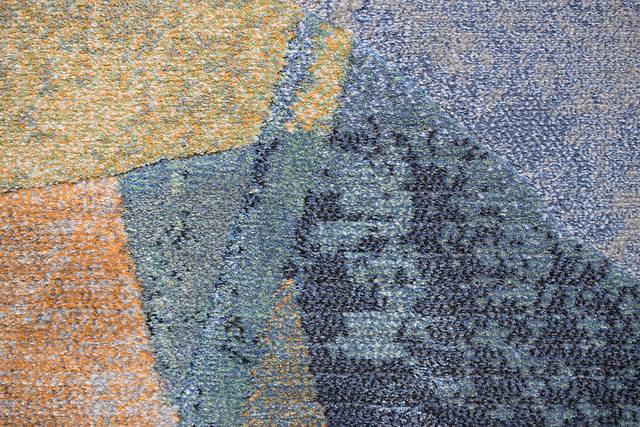 Alessandria Gray 5' x 8' Rug - Thumbnail - Image 2
