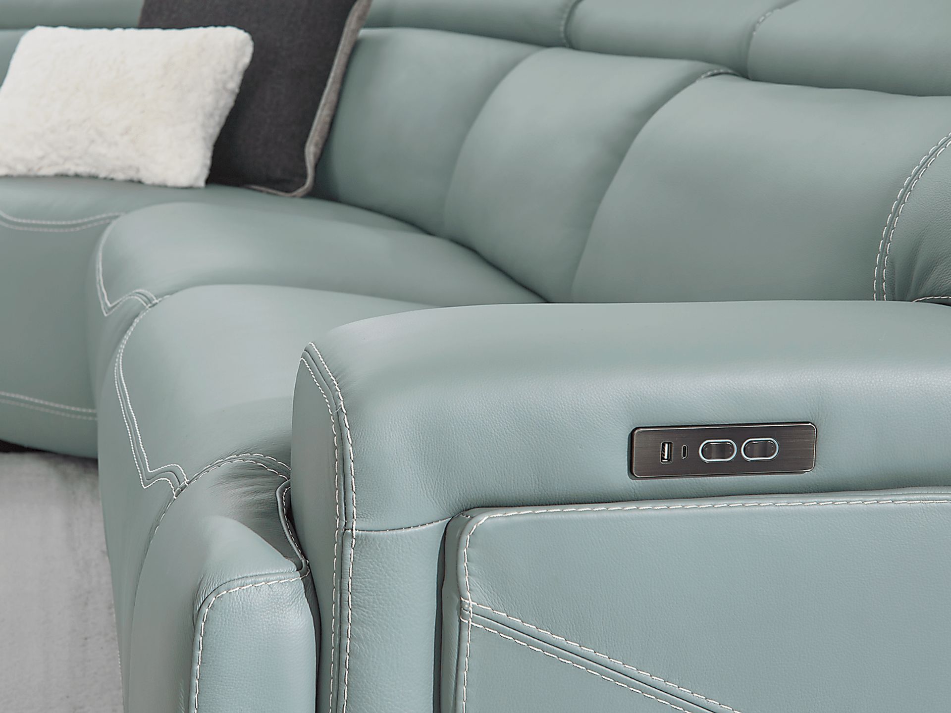 Alessio Mint Leather 9 Pc Dual Power Reclining Sectional Living Room - Image 5