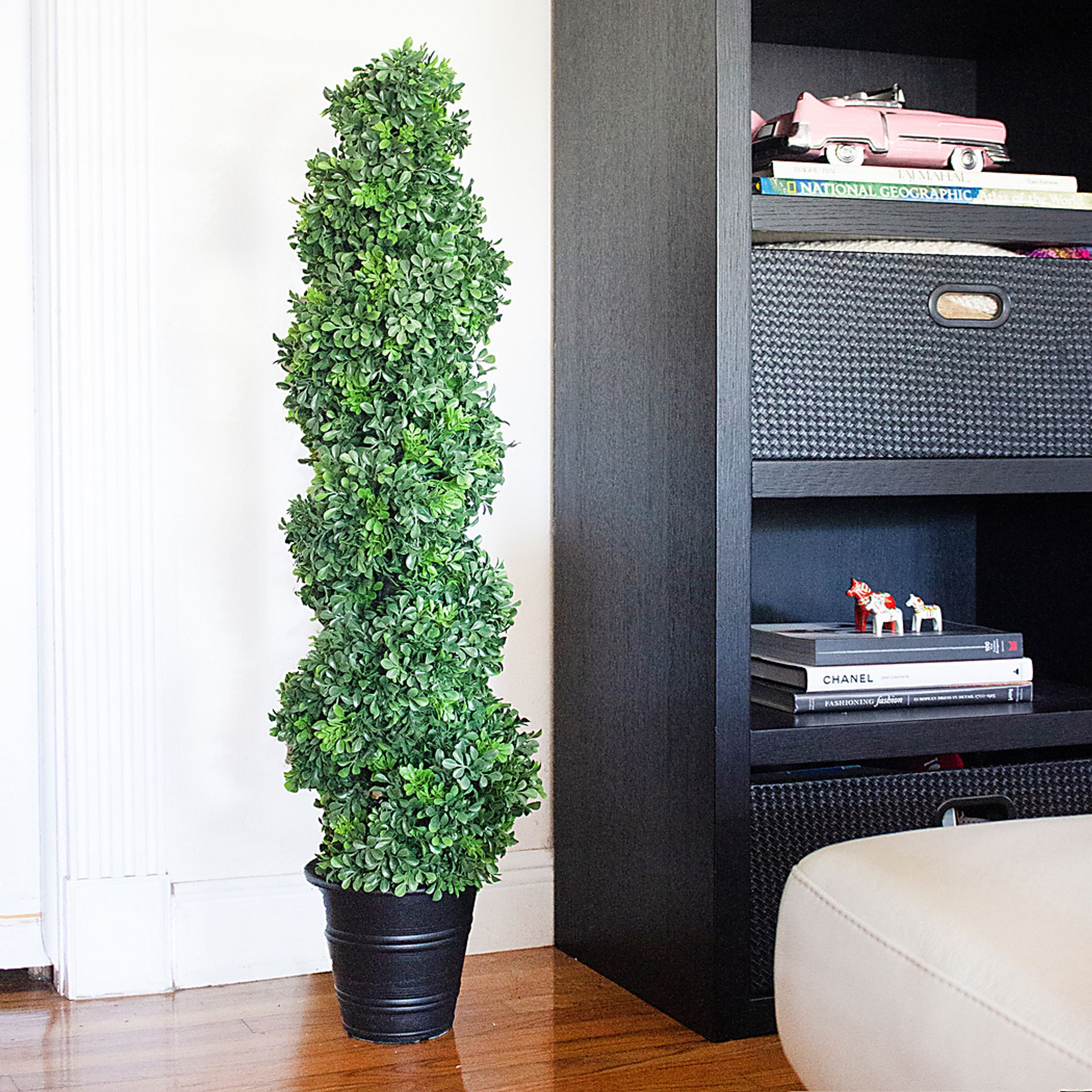 Aleyna Green Boxwood Indoor/Outdoor Silk Tree - Image 3