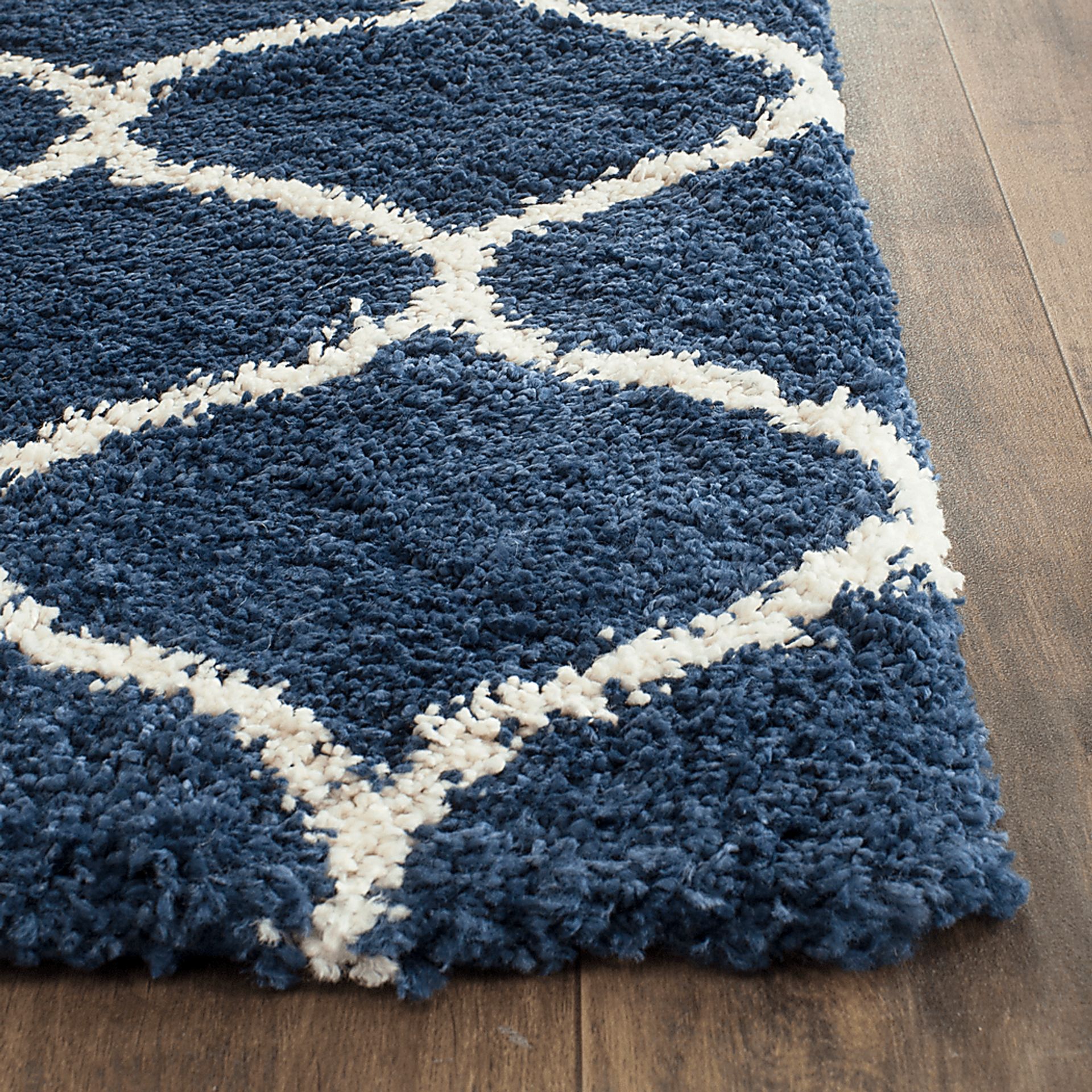 Alicia Blue 2'3 x 10' Rug - Image 2