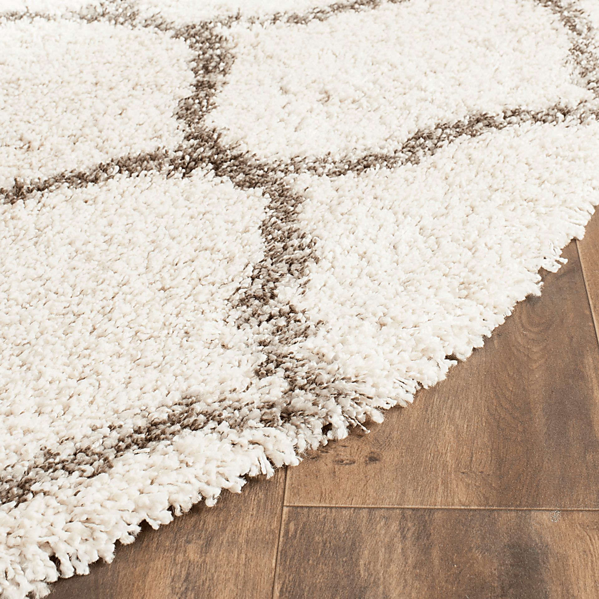 Alicia Ivory 8' Round Rug - Image 3