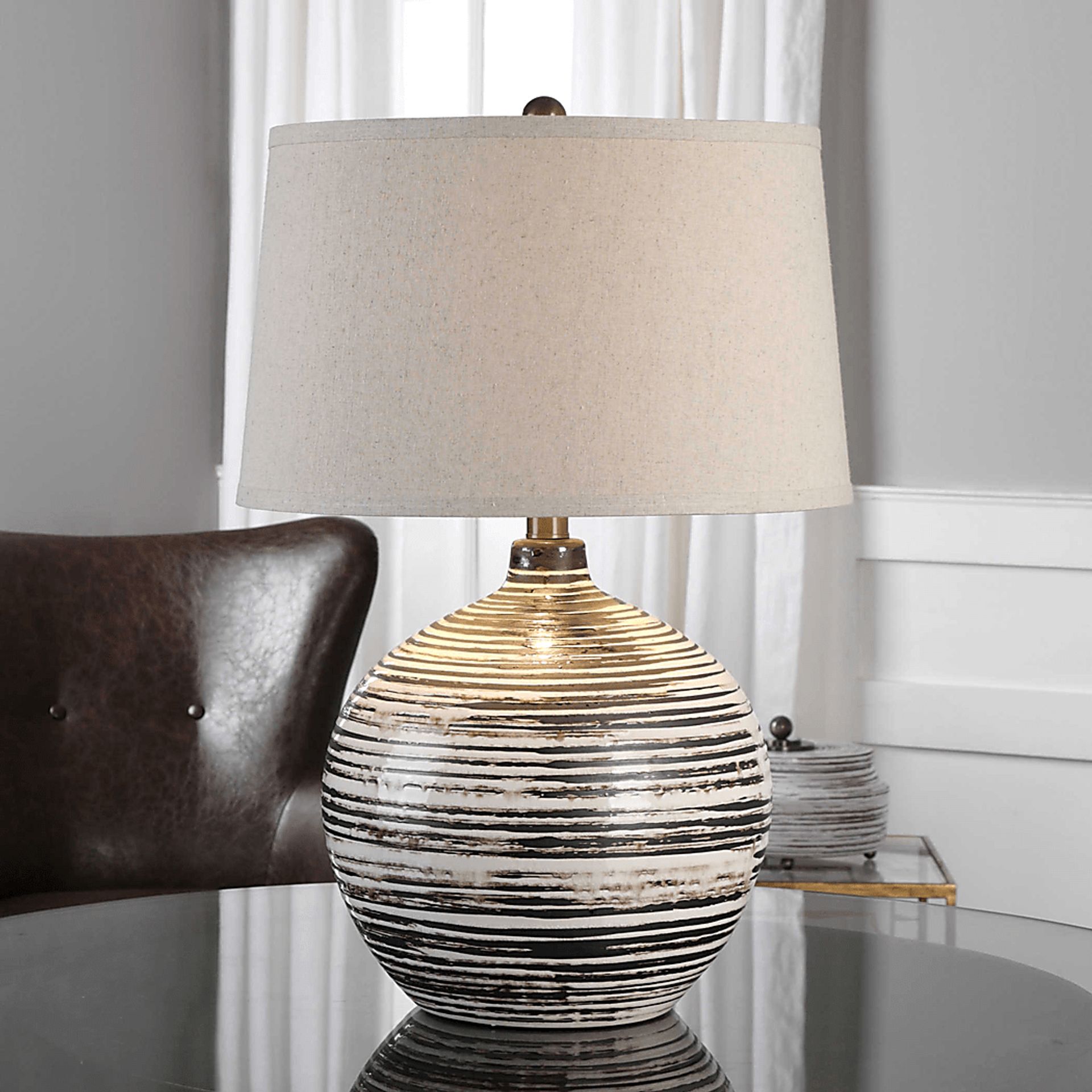 Alisy Street Bronze Lamp - Image 2