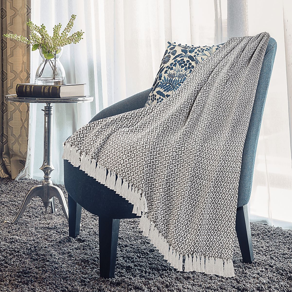 Allerbel Gray Throw Blanket | Rooms to Go