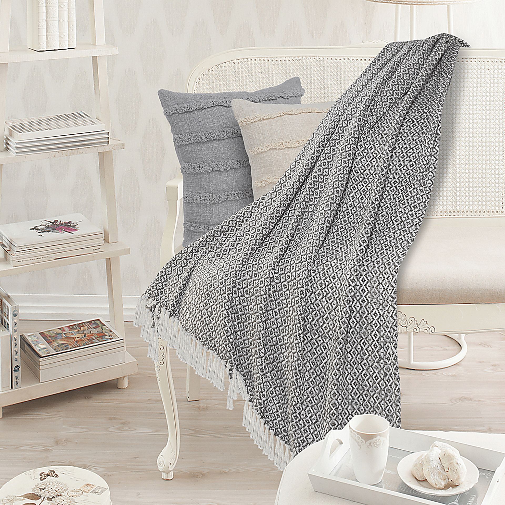 Allerbel Gray Throw Blanket - Image 6