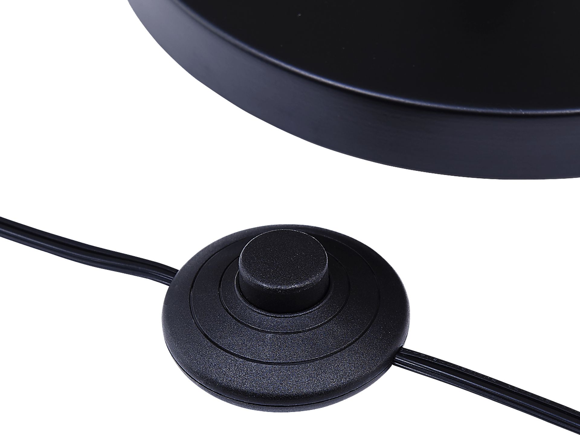 Alliare Black Floor Lamp - Image 6