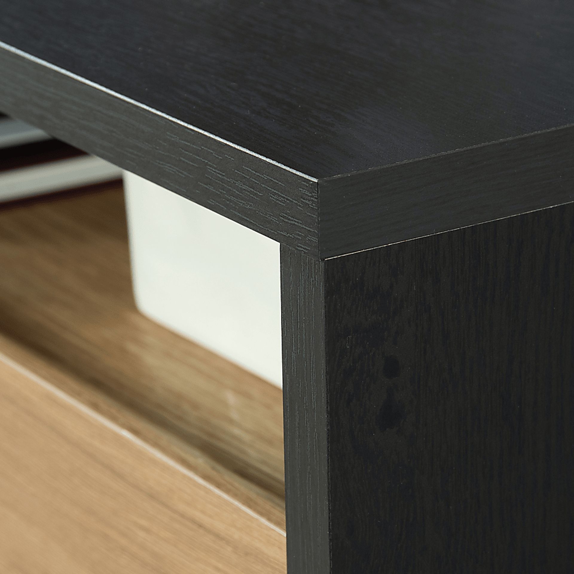Almosa Black Chest - Image 3